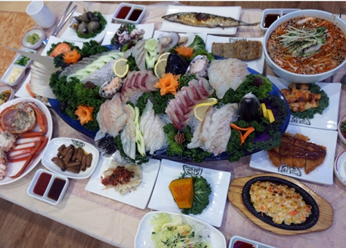속초 맛집 왕건횟집, 여행객들의 만족도 높은 곳으로 밝혀져…