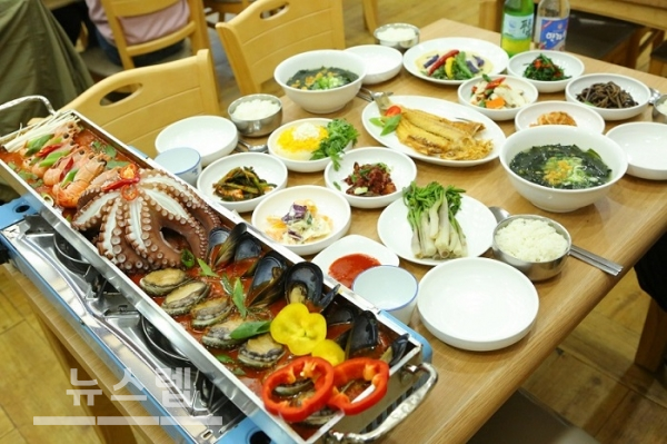 제주도 서귀포 중문 맛집 기원뚝배기 문어해물갈치조림에 옥돔구이 서비스로 가볼만한 곳