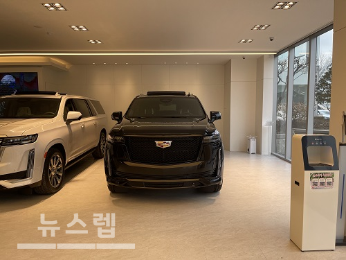 디자인, 기능 모두 잡아… 2021 캐딜락 에스컬레이드 스포츠 에디션 국내 입고