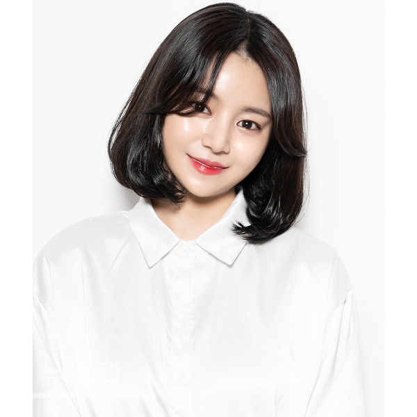 토탈뷰티살롱 로얄바엠미용실 안산본점, 여성 단발머리 스타일링 제안...추천 서비스 제공