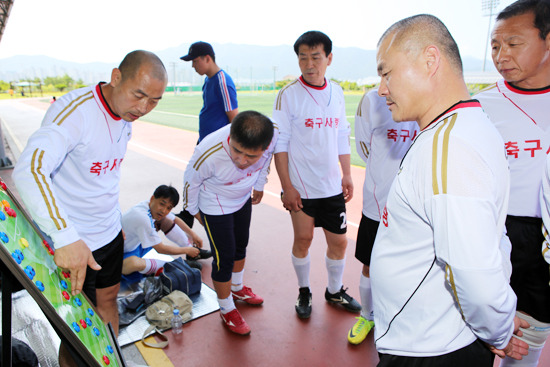스님·거사 축구동호회 축구사랑