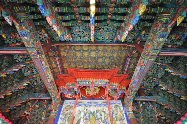 설악산 신흥사 극락보전 보물된다