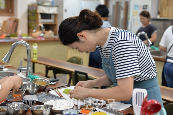 이주여성들 한식조리기능사 도전