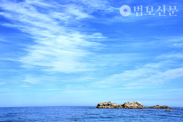 부처님 가르침 받들어 백성 위하고 민심 통합하는 전륜성왕 지향