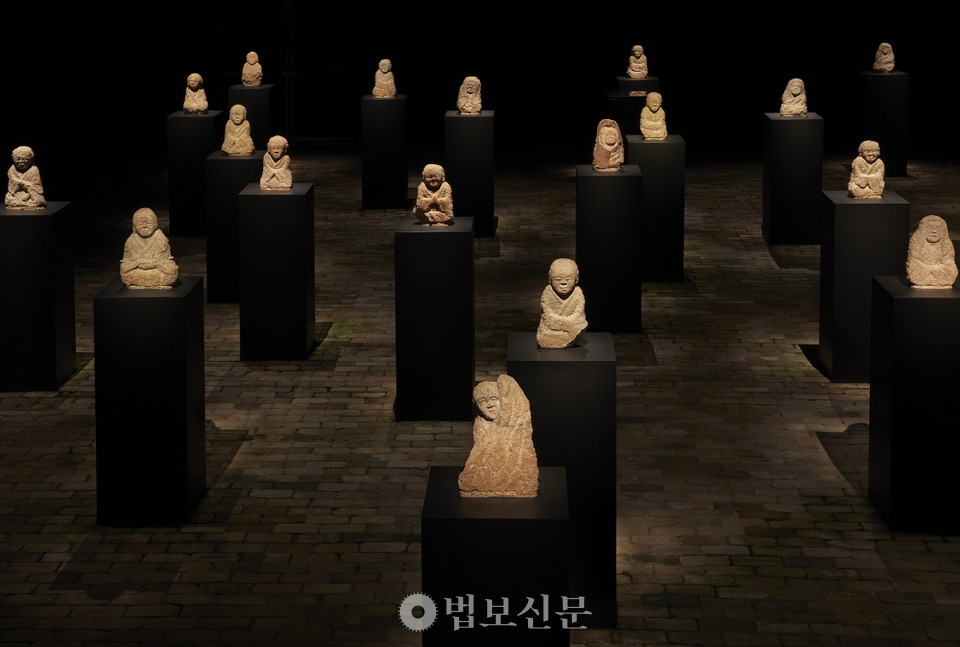 창령사터 오백나한展 시드니서 폐막…한국의 소박미 호평
