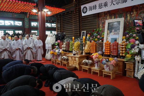자승 대종사 유지 받들어 대학생 전법 매진