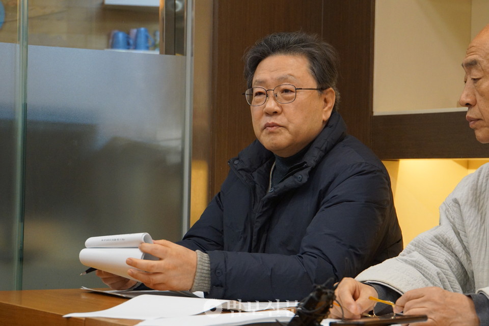 인도철학 전공 교수 없는 불교대학…특채 임용 철회 요구