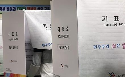 '부안서 투표소' 무단 침입한 남성 조사