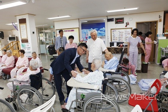 진도군의회, 추석맞이 복지시설 위문