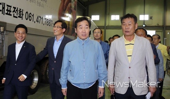 이낙연 전남지사, 영암 버들농산영농조합법인 방문