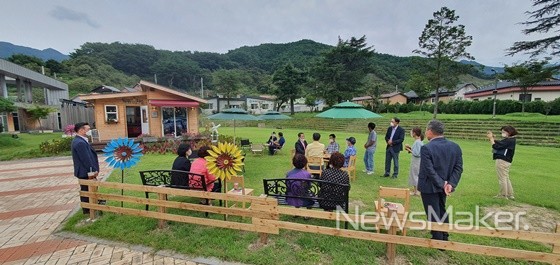 구례군, 나무로 만든 세상 무인카페 운영 개시 외