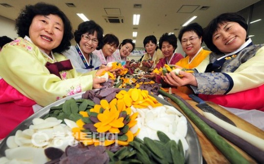 설 맞이 사랑의 떡국 떡 나누기