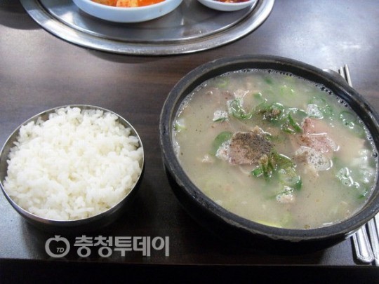 [블로거 맛집]부산서 먹던 돼지국밥 그맛이야