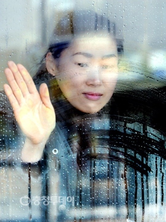 지금 창밖은 냉동고…