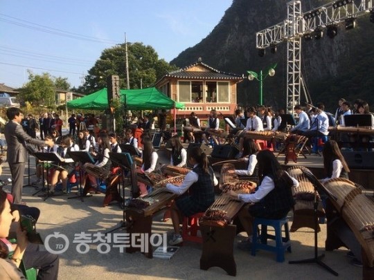 들국화 향기속 월류봉 달빛향연