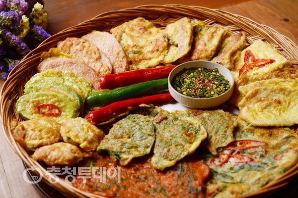 어머니 손맛·정감 가득한 건강밥상이 한자리에