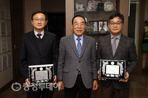 보은 우수기업 ‘풀그린’·유망기업 ‘이든푸드영농조합법인’