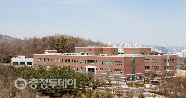 [과학특집-금호석유화학 중앙연구소] 세계최고 합성고무 기술력에는 이유가 있다… 금호석유화학 중앙연구소의 ‘프론티어 정신’