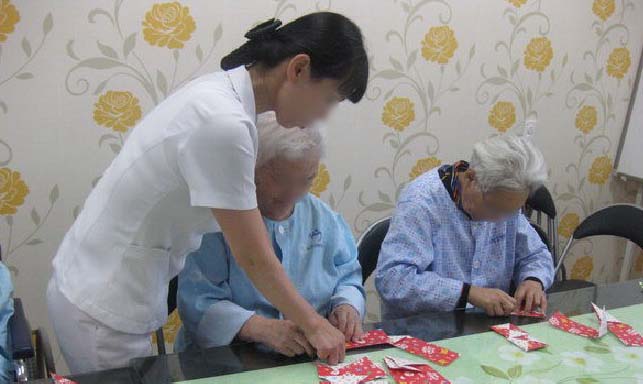 저렴한 요양병원 찾아 메뚜기식 병원 옮기기 빈번
