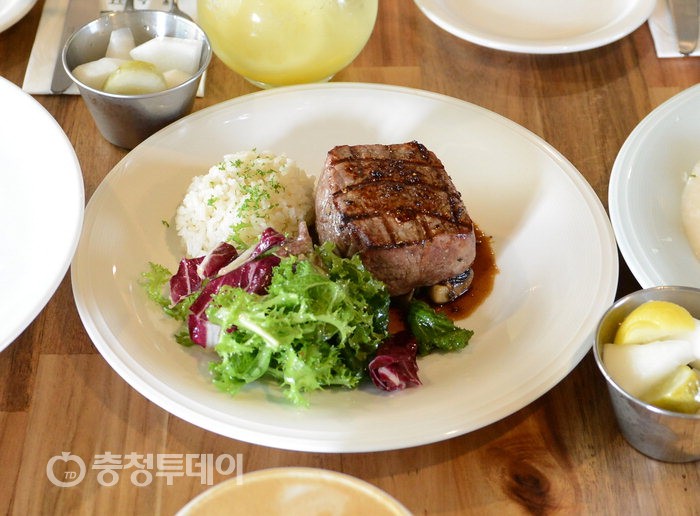 작은것 하나까지 정성 가득한 양식집