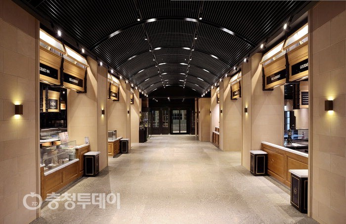 갤러리아 11년만에 ‘새옷’