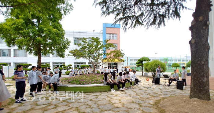 획일적 학교공간 벗어나… 다함께 그려가는 행복공간