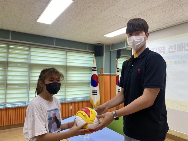 꿈 포기하지 말고 끝까지 달리세요