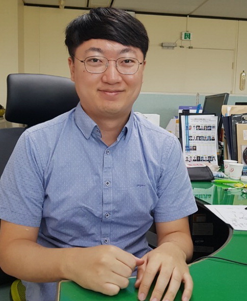 톡톡 튀는 '충주시 홍보맨' 김선태 주무관