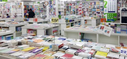 도내 시군중 7곳선 서점 1개뿐 개정 도서정가제가 살려낼까