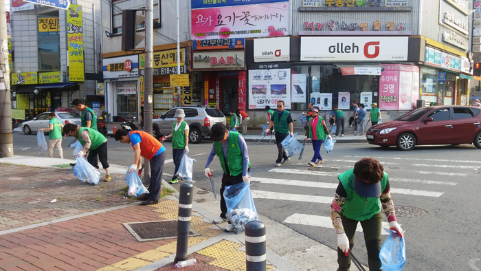 경산 북부동주민센터-새마을남녀지도자協 쓰레기 수거