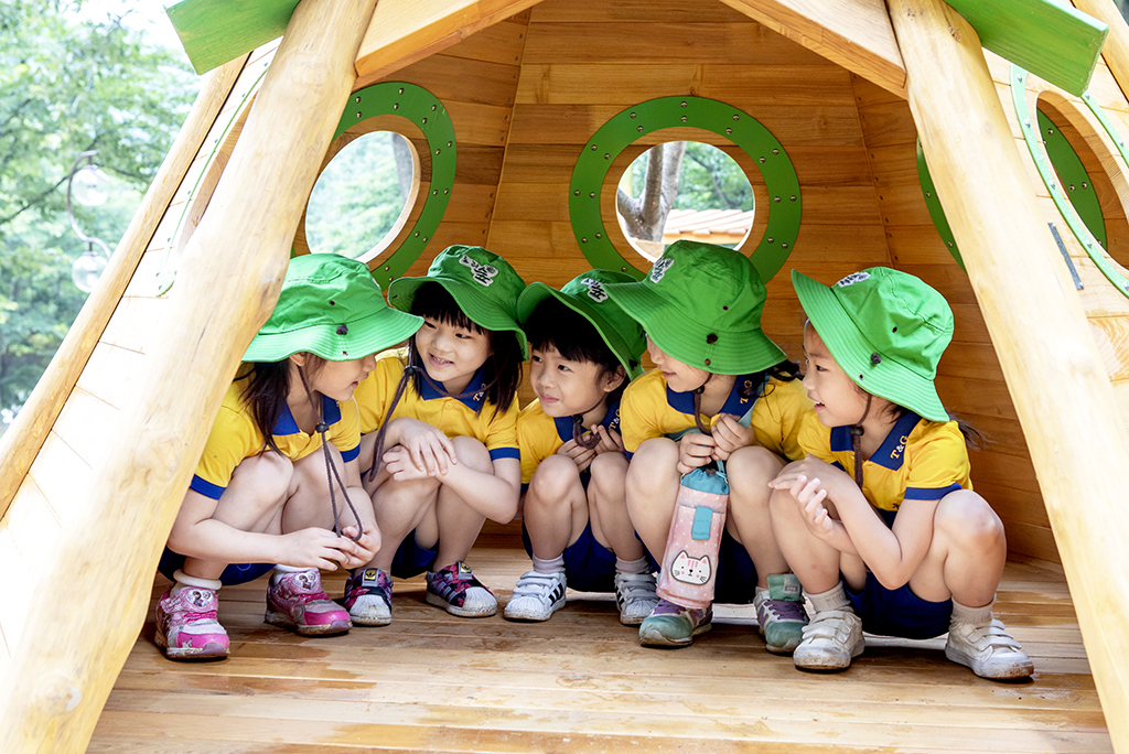 수려한 자연경관 기반 굴뚝 없는 황금산업 최적지