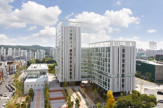 울산대학교, 학생생활관 청운학사 기린관 준공