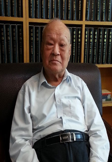 벽사 이우성 선생, 부산대에 1만여 권 한국학 도서 기증