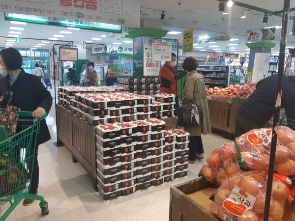 거창군 부산서 농산물 특판행사 성황리 마쳐
