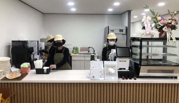 창원 청춘담은푸드 육호광장점 개점