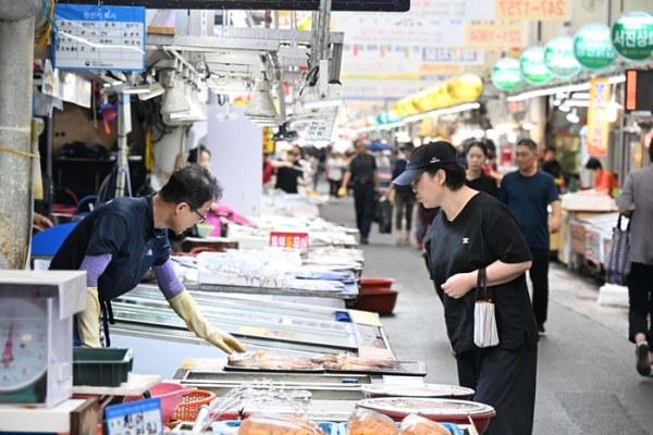 축제 앞둔 마산어시장, 핵오염수 방류에 담담함 속 근심