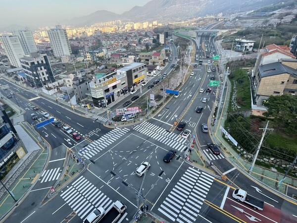 창원 진해 선거 새 거점 석동터널 현안 변수로도 부상