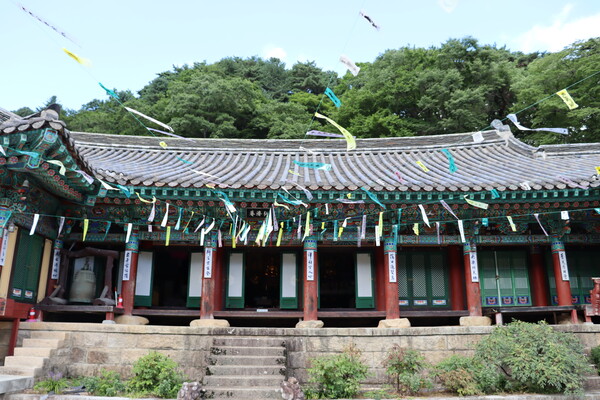 기울어지고, 뒤틀리고 수리 필요한 경남지역 국가유산 살펴보니