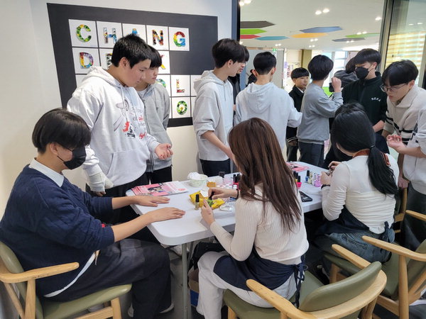 창원 창덕중 학교축제 끼·꿈 마음껏 펼쳤다