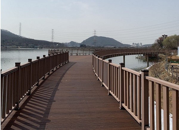 시흥시, 물왕저수지 수변데크 산책길 개방