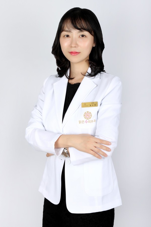 이중턱 및 피부 탄력 저하, 레이저 리프팅이 도움될 수 있어