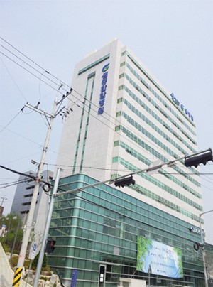의료법 위반한 병원을 개설 허가했다고?