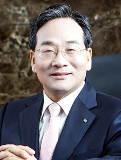 민종기 화성상의 회장, 우수 자본재 개발공로 산업포장 수상