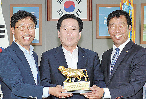 한서마이크론·케이함, 애로 해결 조억동 광주시장에 감사패