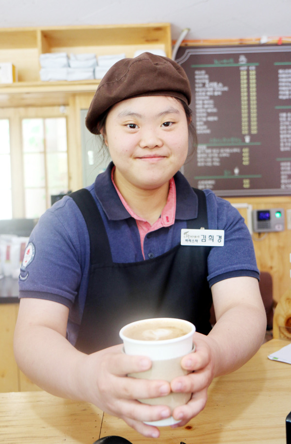 꿈을 잡고 행복 내린… 아주 특별한 커피드세요