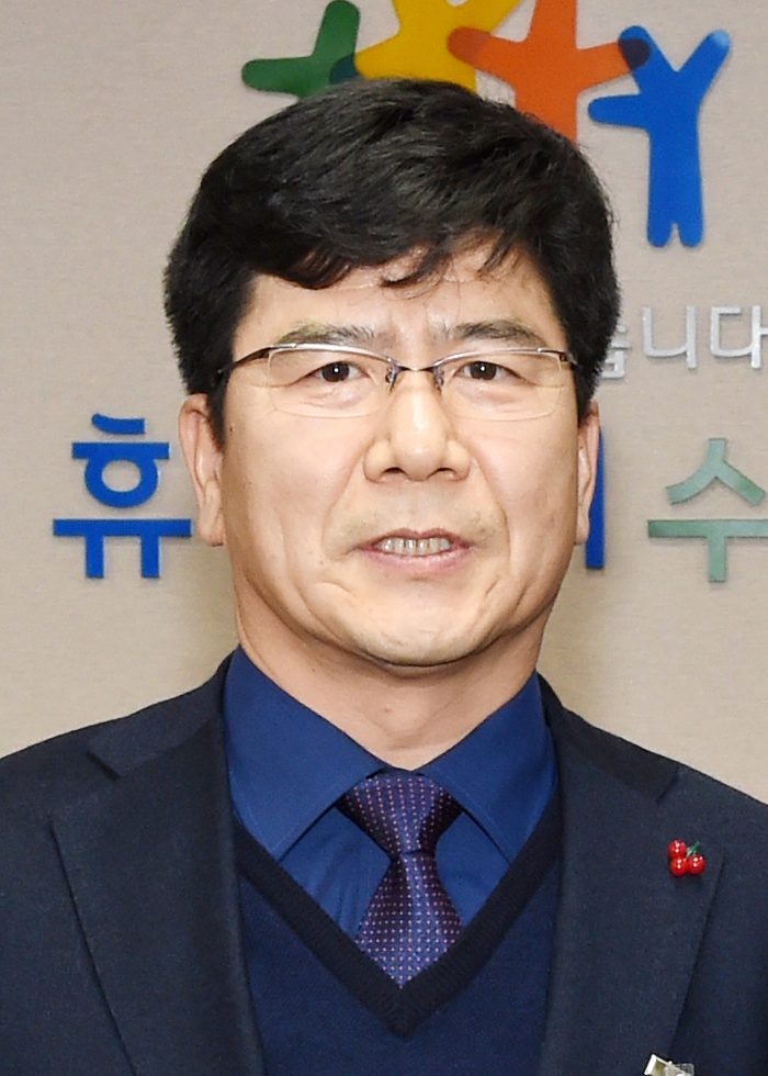 [새얼굴] 김교원 수원시 의회사무국장