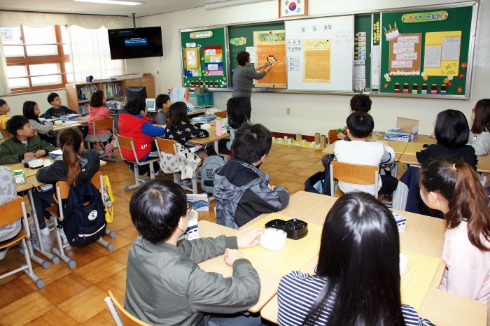 화성시, 초등학교 정규 교과과정에 바둑교실 도입