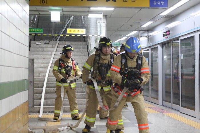 과천소방서, 선바위역에서 소방훈련 실시