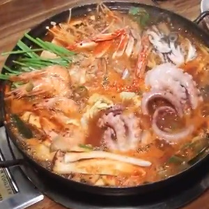 생생정보 낙지 전골·닭 한마리, 맛집 어디?