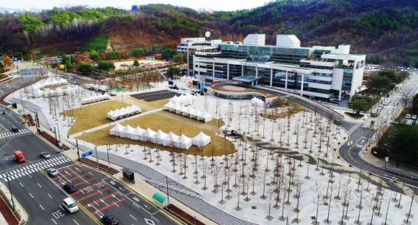 [경기포토] 개장 이틀 앞둔 경기평화광장